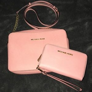 SALE Michael Kors crossbody & wristlet set